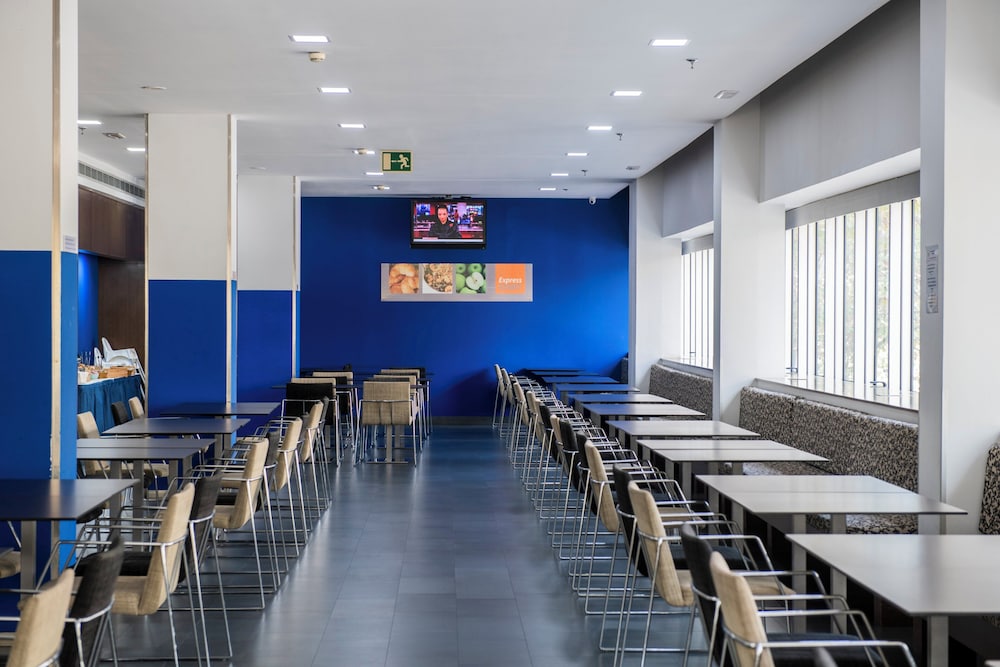 Holiday Inn Express Barcelona City 22@ by IHG — Restaurant & bars in Barcelona, Catalonia