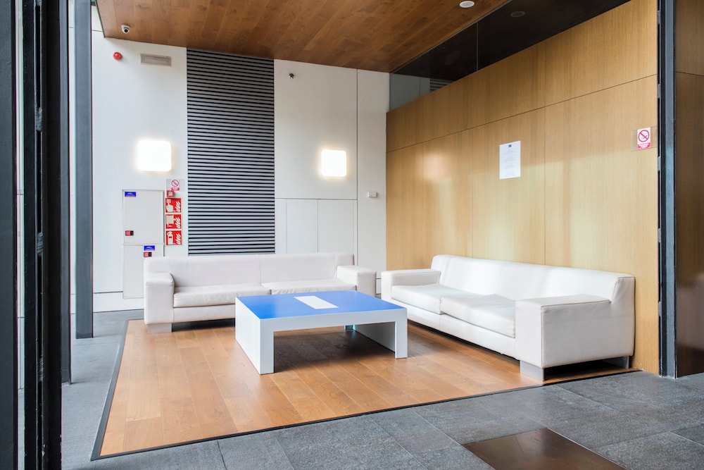 Holiday Inn Express Barcelona City 22@ by IHG — Hotel building in Barcelona, Catalonia