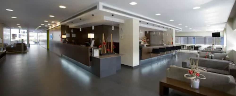 Holiday Inn Express Barcelona City 22@ by IHG — Restaurant & bars in Barcelona, Catalonia
