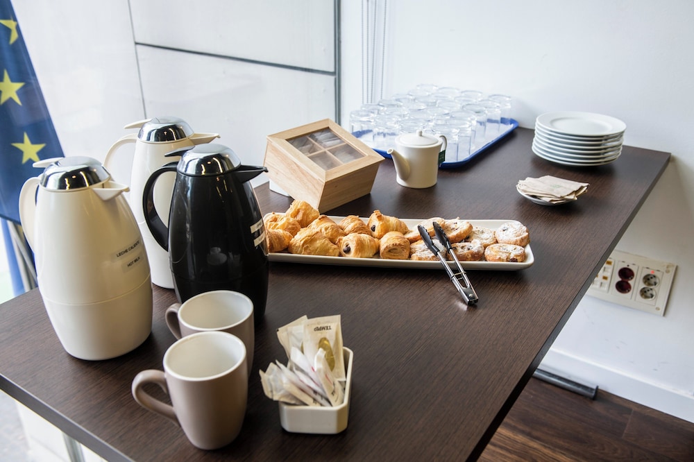 Holiday Inn Express Barcelona City 22@ by IHG — Restaurant & bars in Barcelona, Catalonia