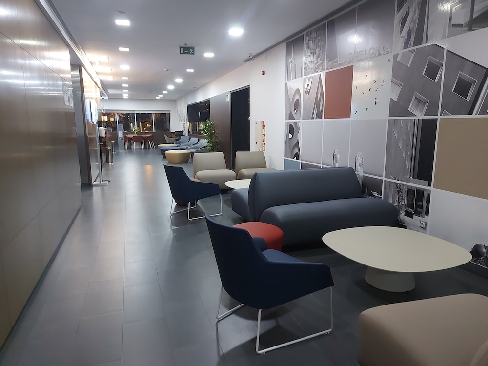 Holiday Inn Express Barcelona City 22@ by IHG — Restaurant & bars in Barcelona, Catalonia