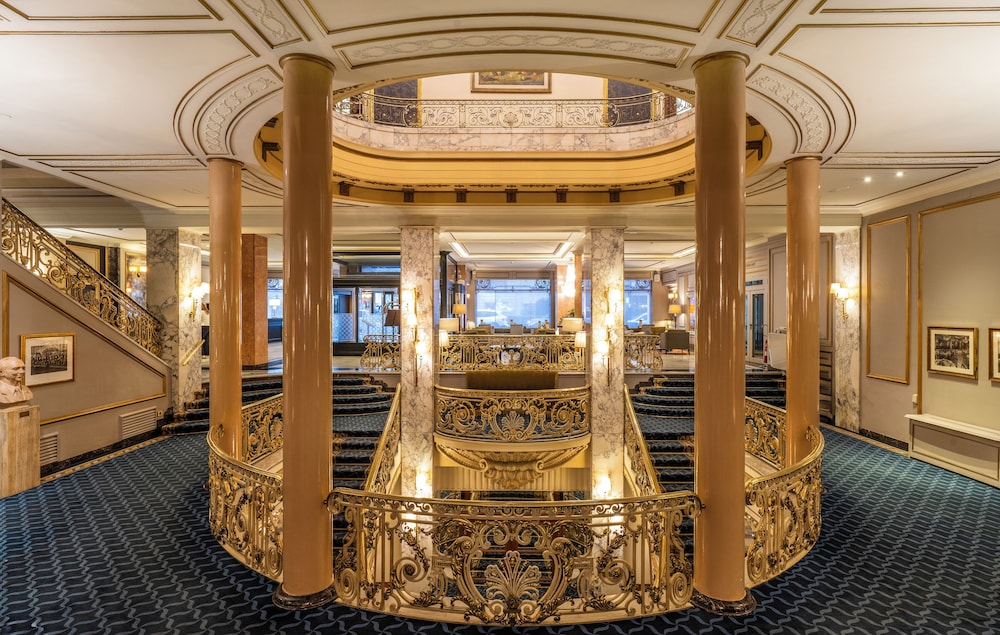 El Avenida Palace Hotel — Hotel building in Barcelona, Catalonia