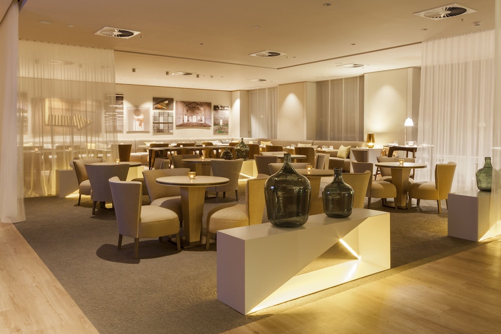 AC Hotel by Marriott Diagonal L'Illa - zdjęcie 5