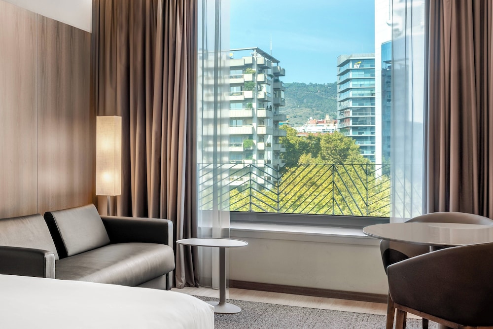 AC Hotel by Marriott Diagonal L'Illa