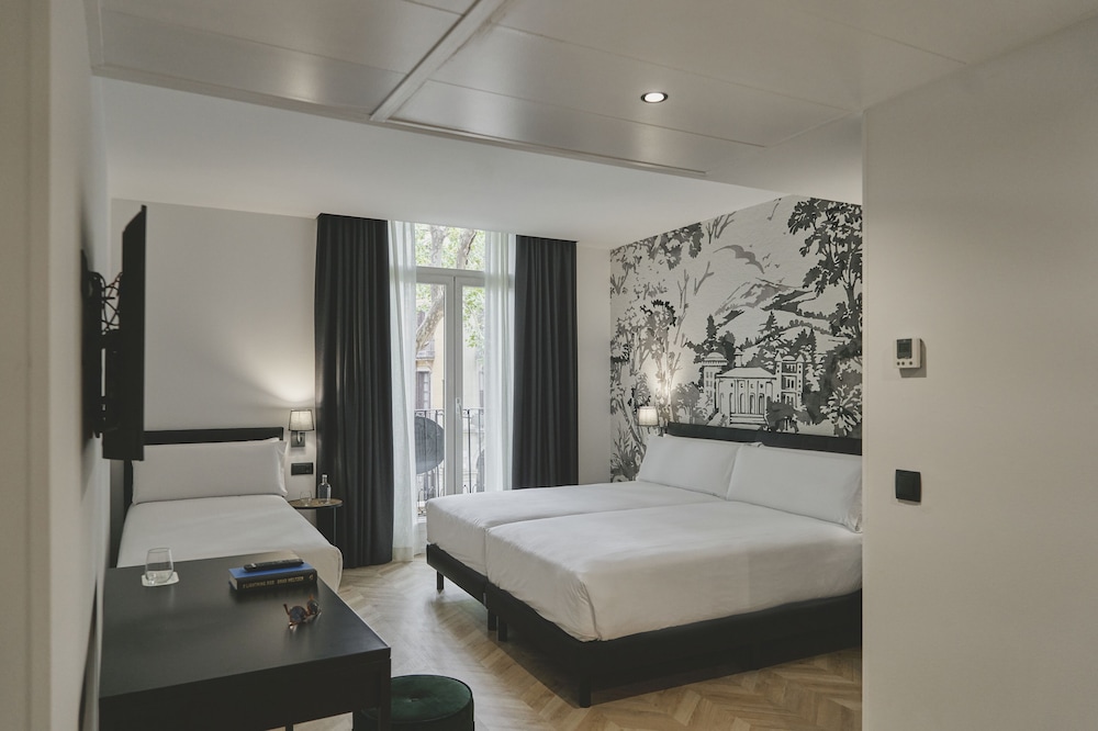 Oriente Atiram — Hotel rooms in Barcelona, Catalonia