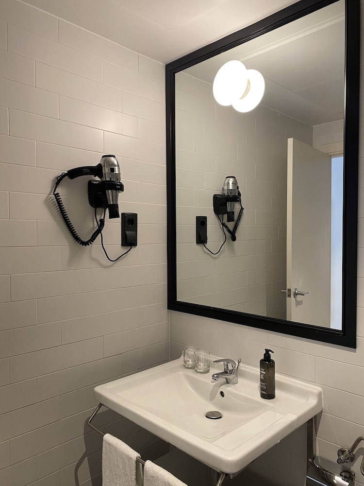 Oriente Atiram — Hotel rooms in Barcelona, Catalonia