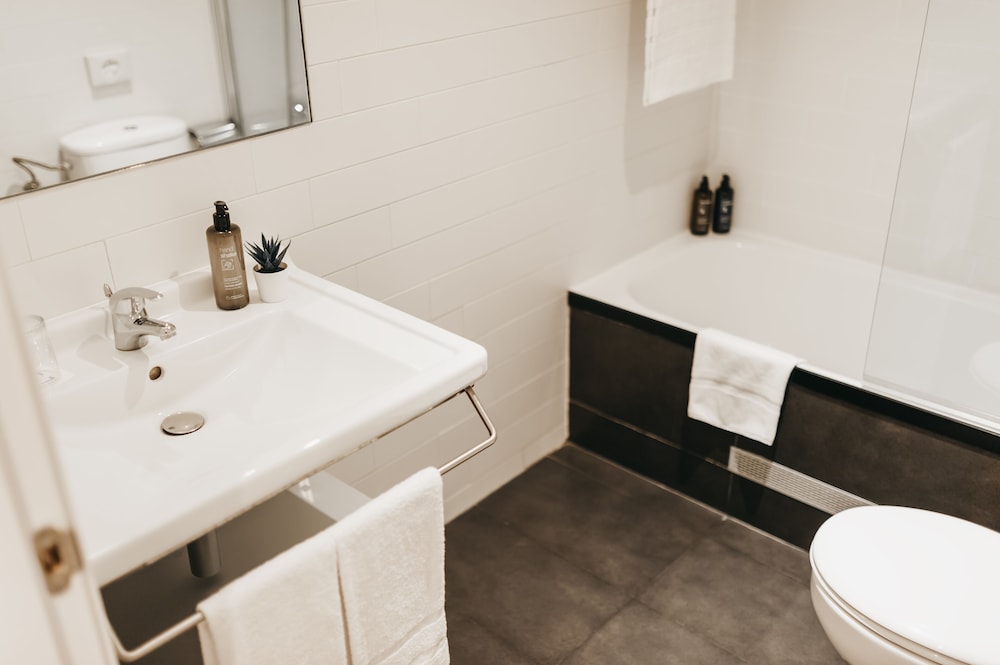 Oriente Atiram — Hotel rooms in Barcelona, Catalonia