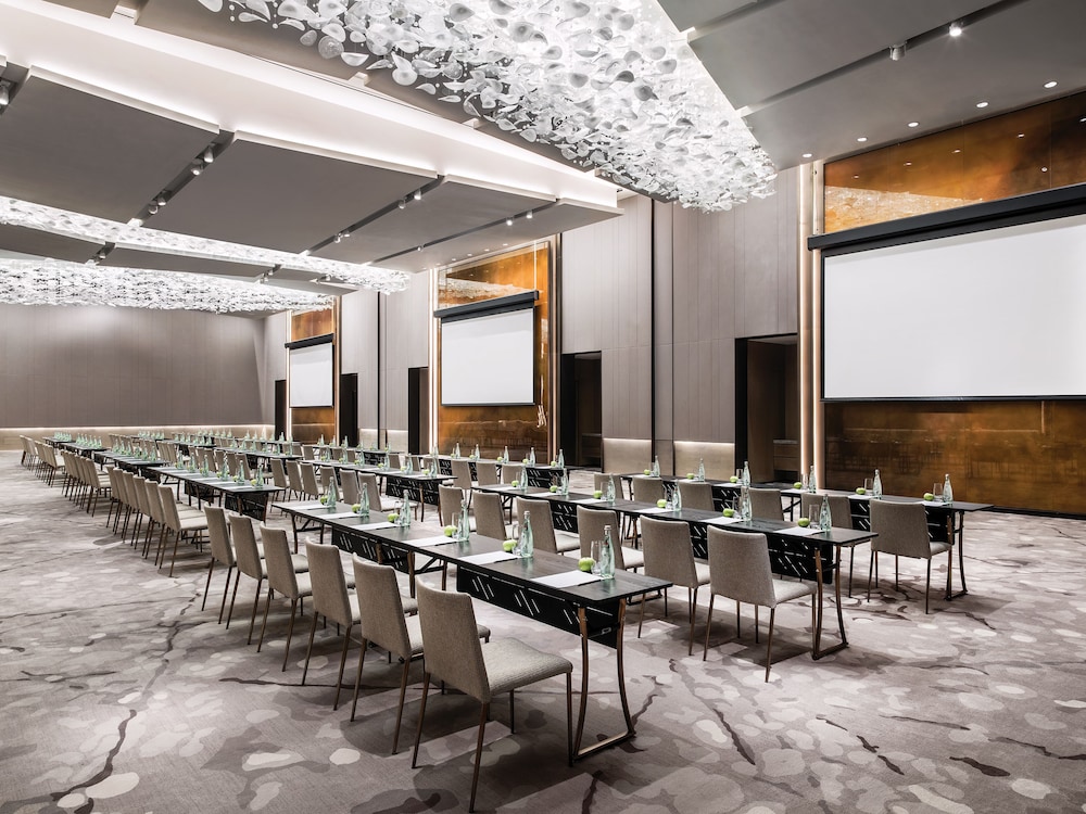 Cordis Shanghai Hongqiao — Hotel building in Shanghai, Shanghai