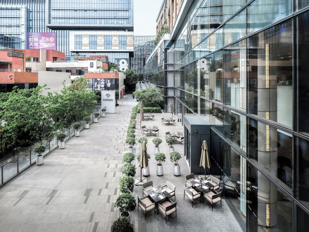 Cordis Shanghai Hongqiao — Restaurant & bars in Shanghai, Shanghai