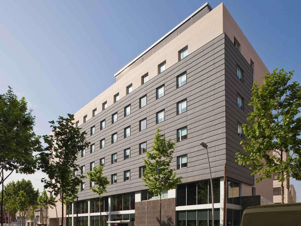 ibis Barcelona Glories 22