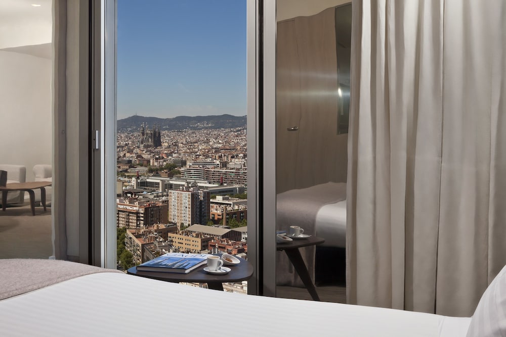 Melia Barcelona Sky — Hotel rooms in Barcelona, Catalonia