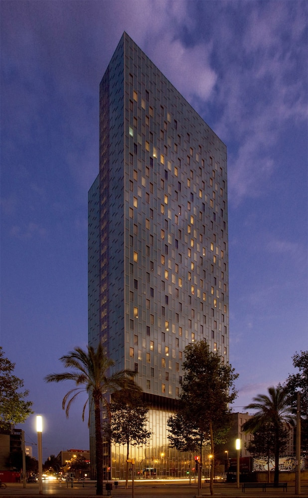 Melia Barcelona Sky - zdjęcie 4