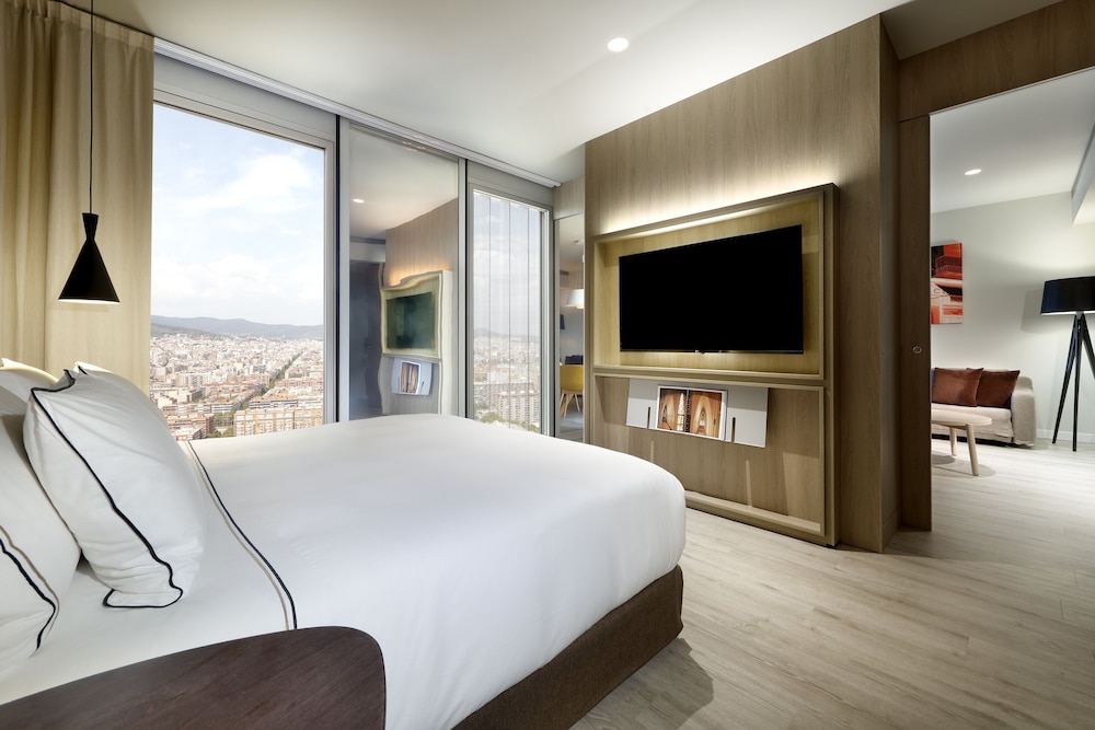 Melia Barcelona Sky — Hotel rooms in Barcelona, Catalonia