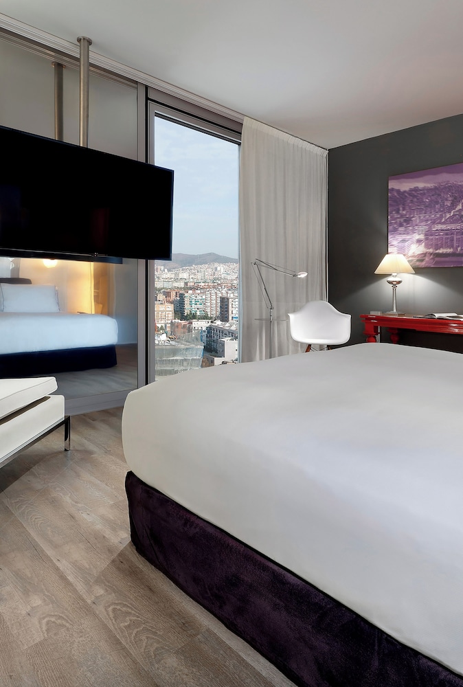 Melia Barcelona Sky — Hotel rooms in Barcelona, Catalonia