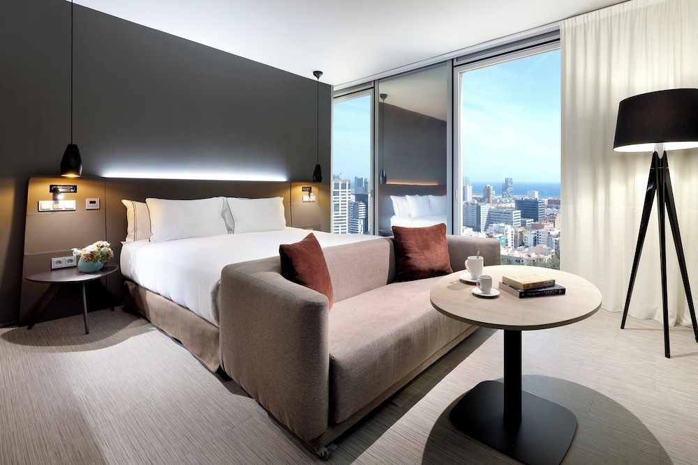 Melia Barcelona Sky — Hotel rooms in Barcelona, Catalonia