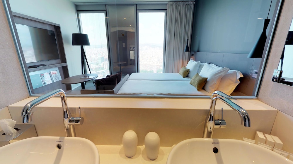 Melia Barcelona Sky — Hotel rooms in Barcelona, Catalonia