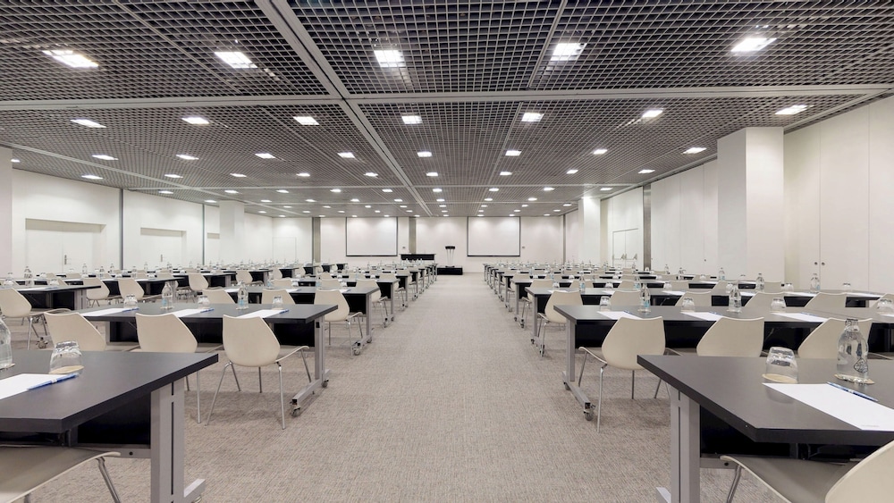 Melia Barcelona Sky — Hotel building in Barcelona, Catalonia