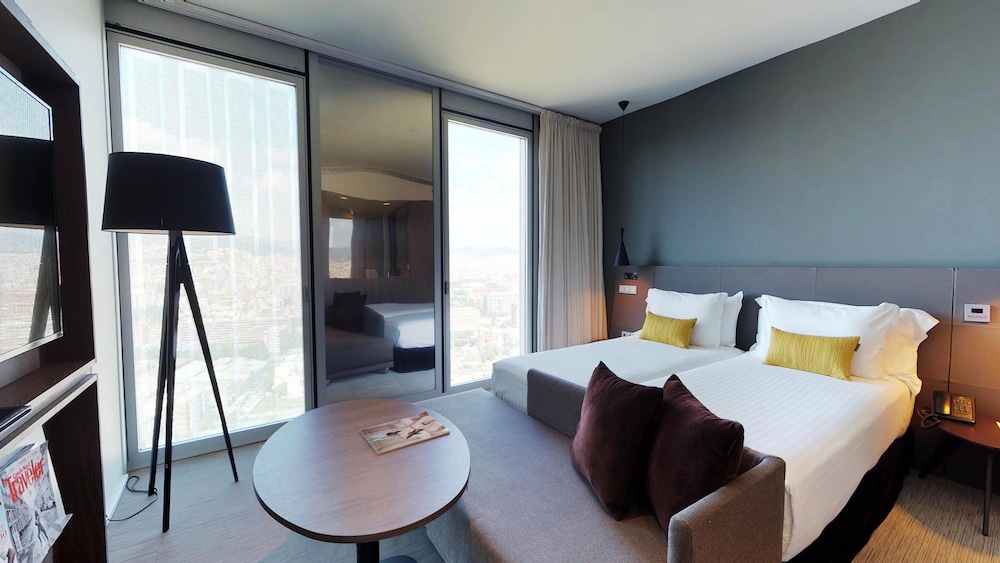 Melia Barcelona Sky — Hotel rooms in Barcelona, Catalonia