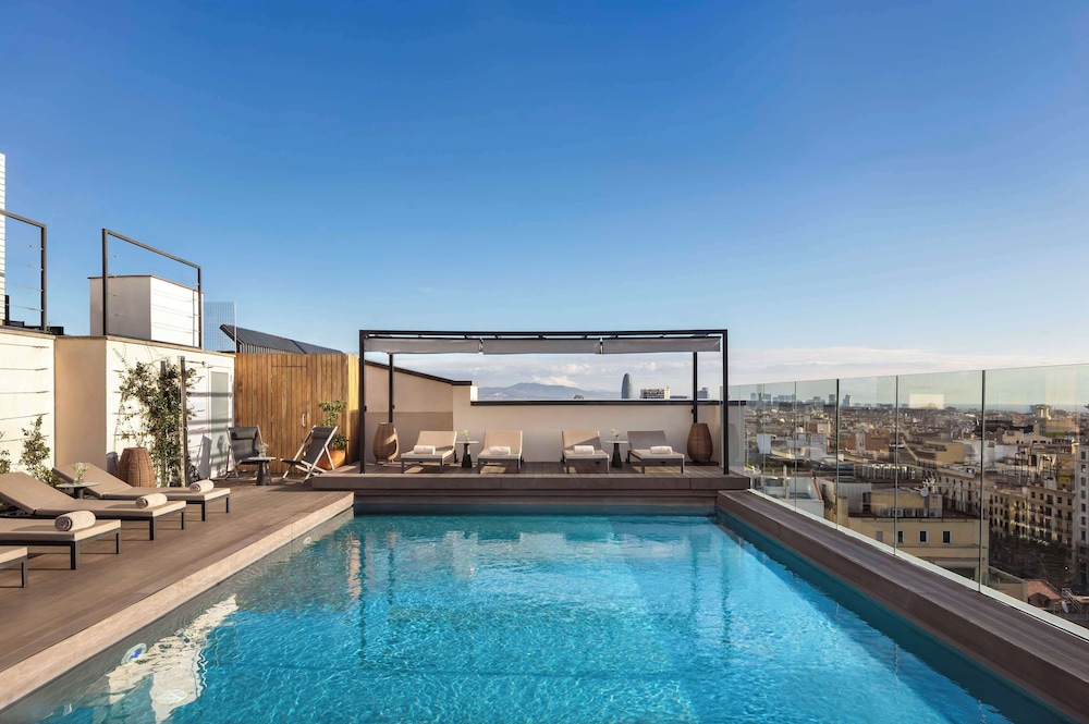 NH Collection Barcelona Gran Hotel Calderón — Swimming pool in Barcelona, Catalonia