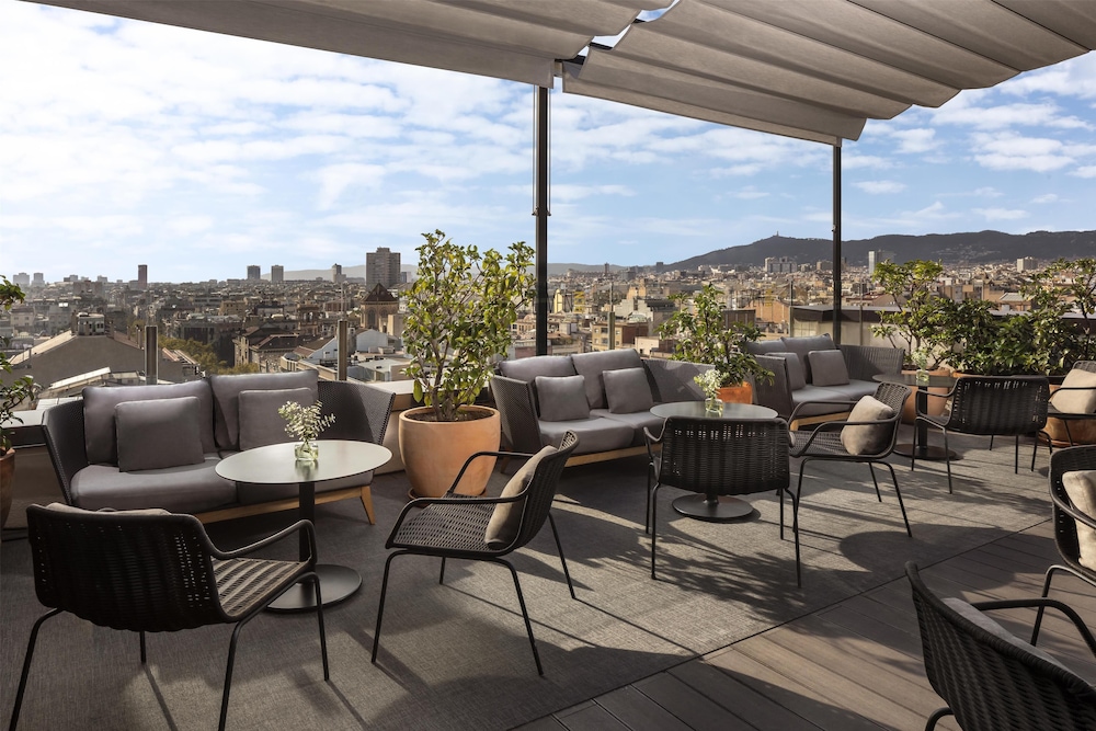 NH Collection Barcelona Gran Hotel Calderón — Restaurant & bars in Barcelona, Catalonia