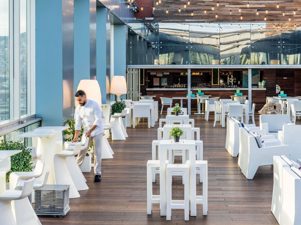Novotel Barcelona City — Restaurant & bars in Barcelona, Catalonia