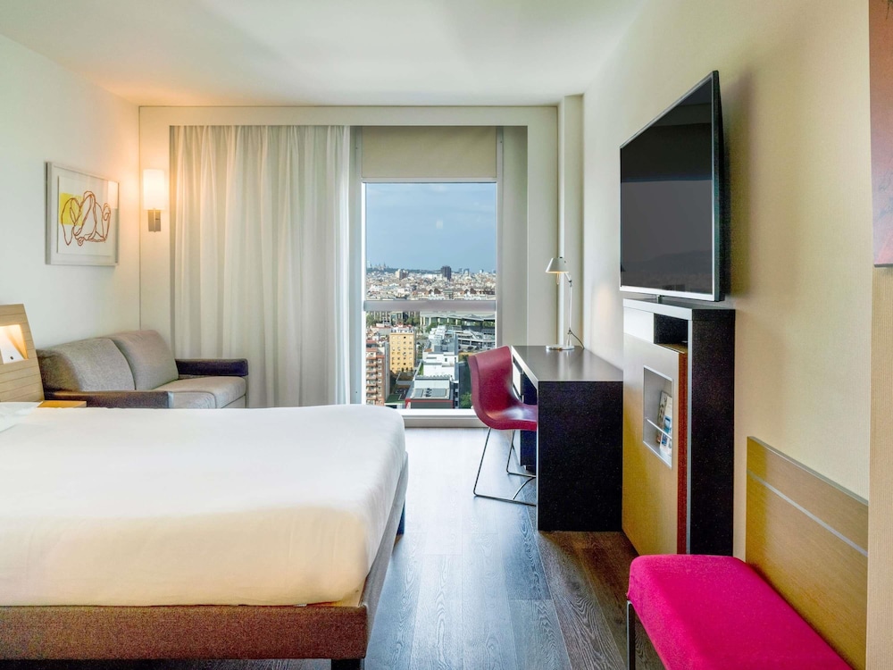 Novotel Barcelona City — Hotel rooms in Barcelona, Catalonia