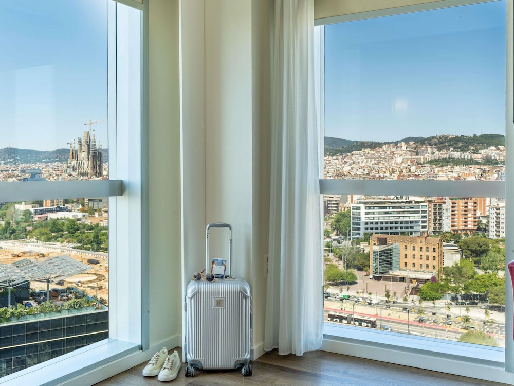 Novotel Barcelona City — Hotel rooms in Barcelona, Catalonia