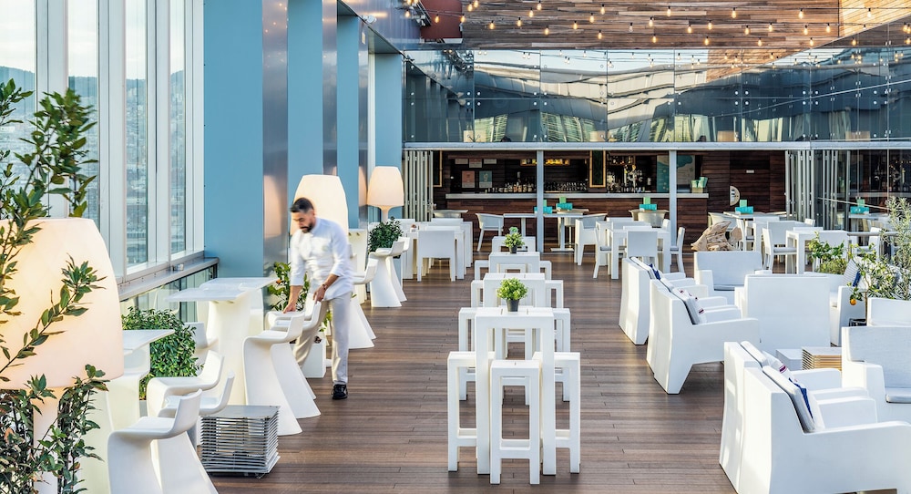 Novotel Barcelona City — Restaurant & bars in Barcelona, Catalonia