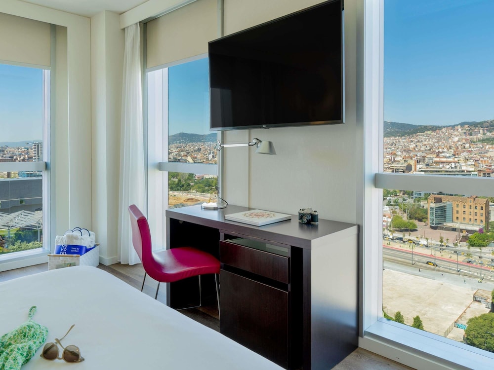Novotel Barcelona City — Hotel rooms in Barcelona, Catalonia