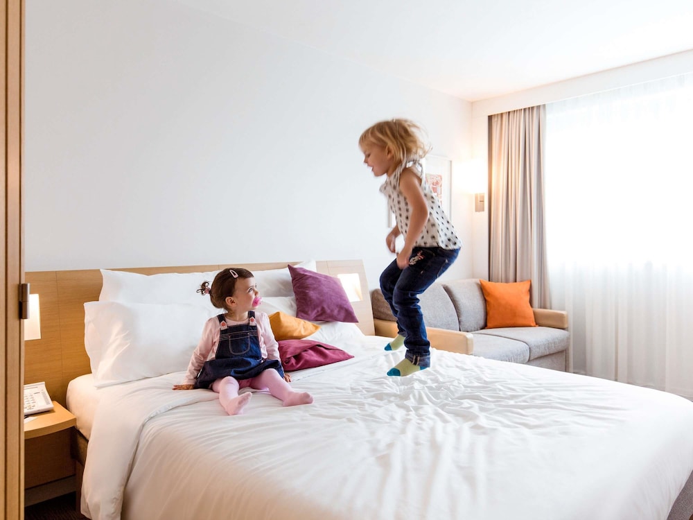 Novotel Barcelona City — Hotel rooms in Barcelona, Catalonia