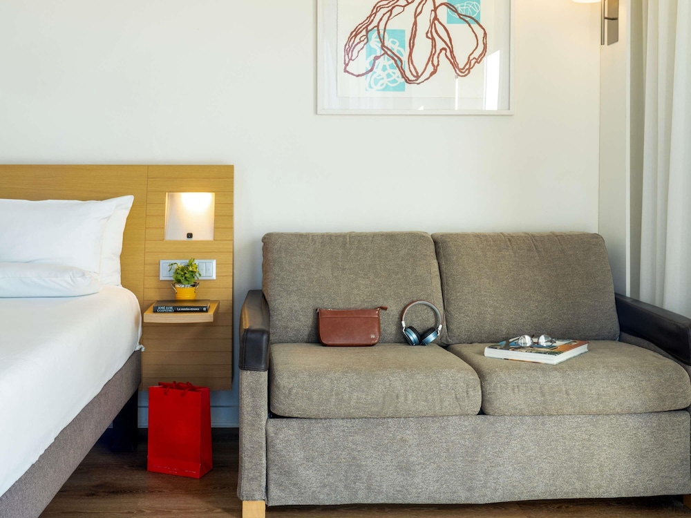 Novotel Barcelona City — Hotel rooms in Barcelona, Catalonia