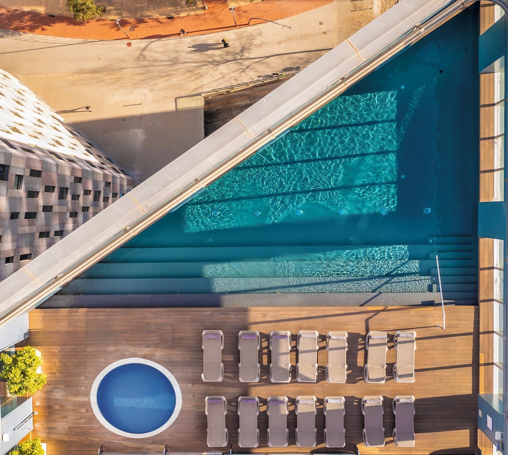 Novotel Barcelona City — Swimming pool in Barcelona, Catalonia
