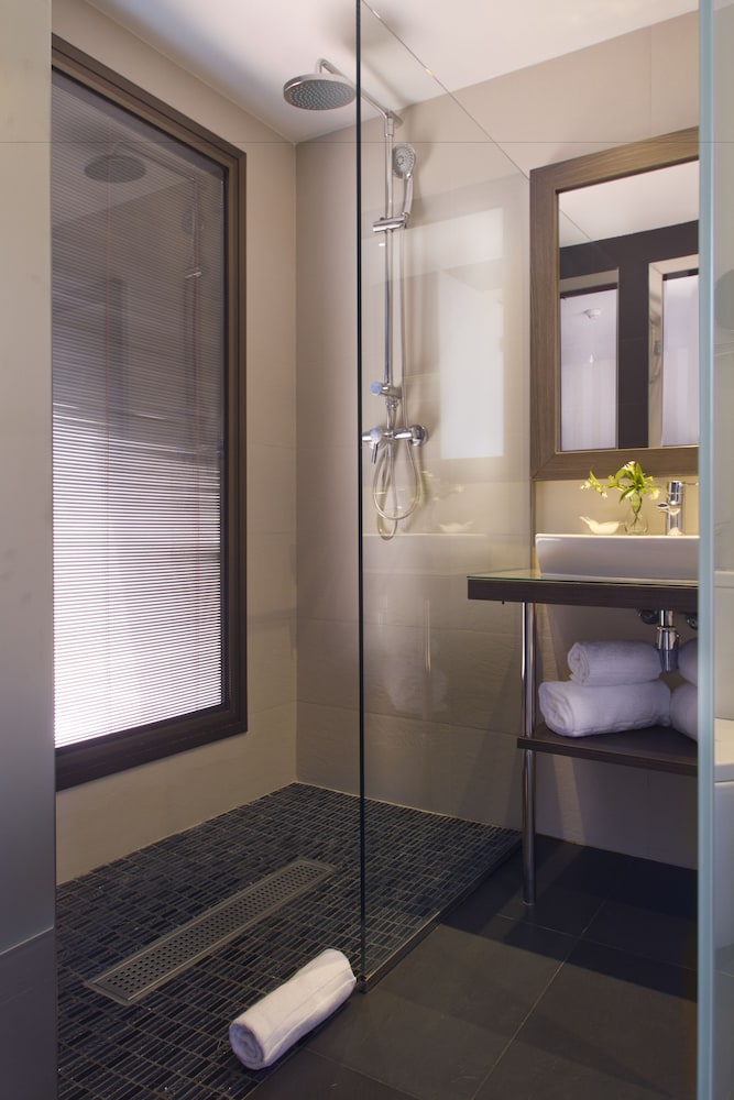 Hotel Oasis — Hotel rooms in Barcelona, Catalonia