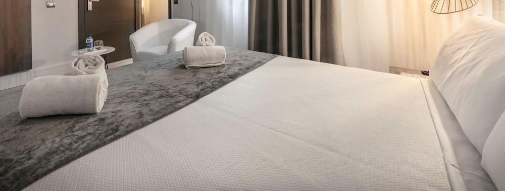 Hotel Oasis — Hotel rooms in Barcelona, Catalonia