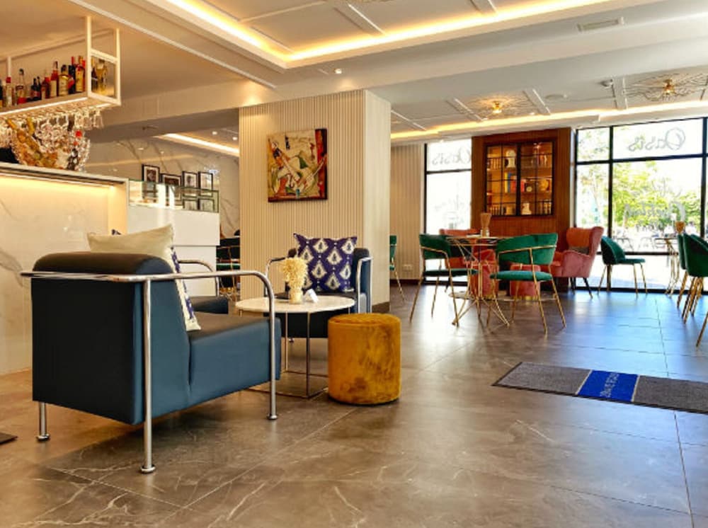 Hotel Oasis — Restaurant & bars in Barcelona, Catalonia