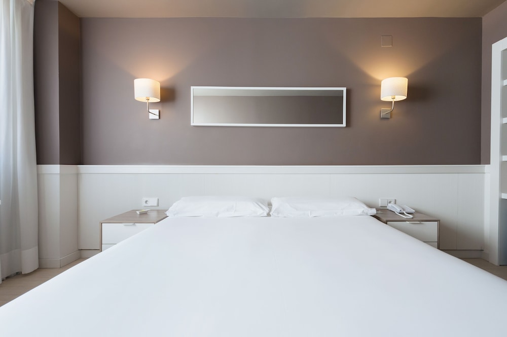 Parallel — Hotel rooms in Barcelona, Catalonia