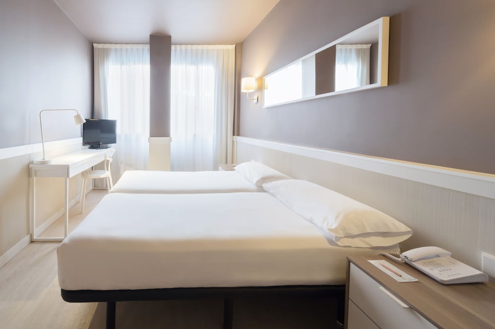 Parallel — Hotel rooms in Barcelona, Catalonia