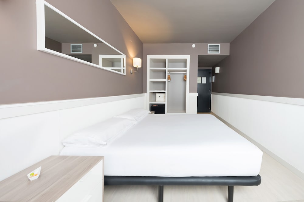Parallel — Hotel rooms in Barcelona, Catalonia