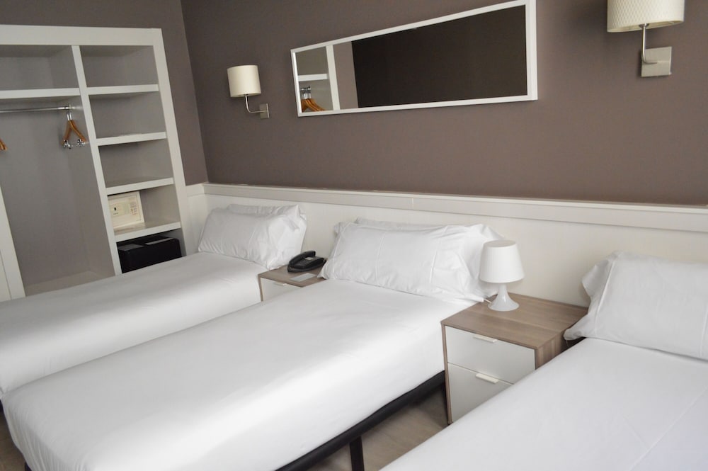 Parallel — Hotel rooms in Barcelona, Catalonia