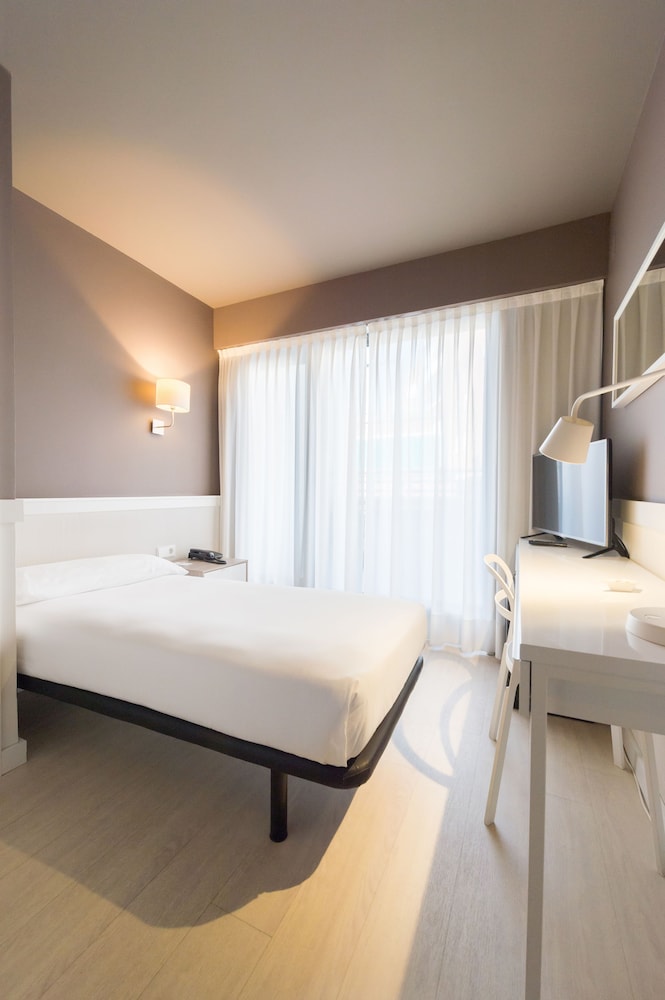 Parallel — Hotel rooms in Barcelona, Catalonia