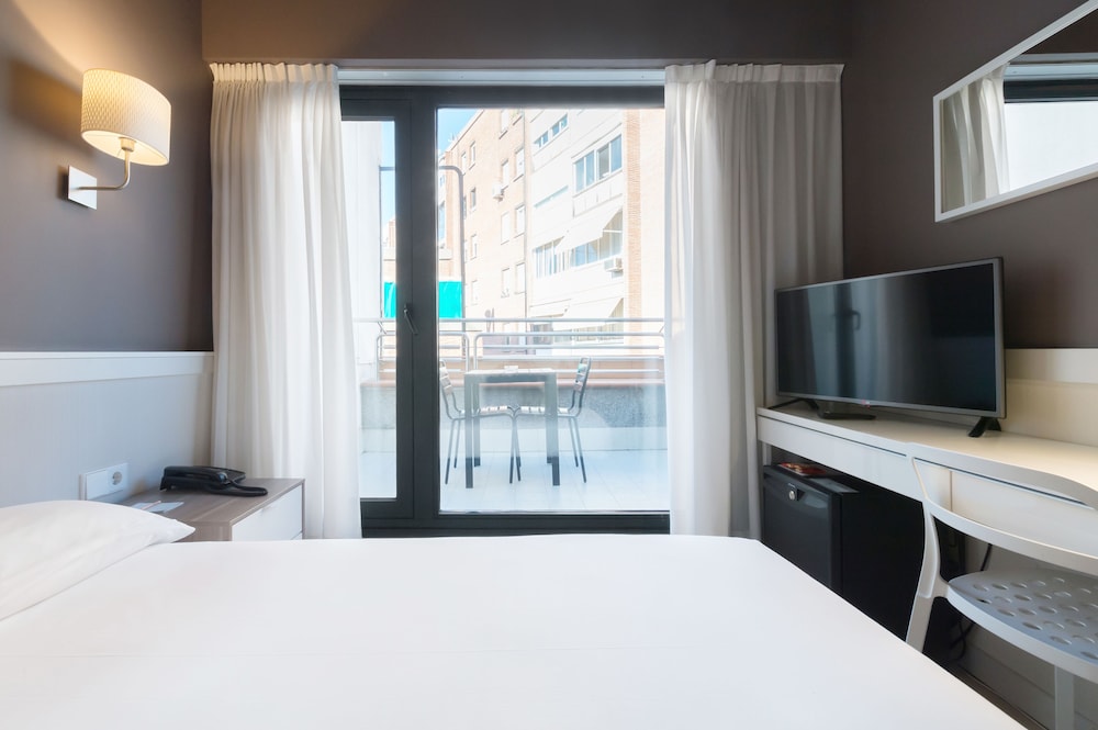 Parallel — Hotel rooms in Barcelona, Catalonia