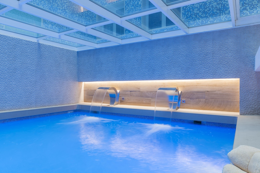 Sallés Hotel Pere IV — Swimming pool in Barcelona, Catalonia