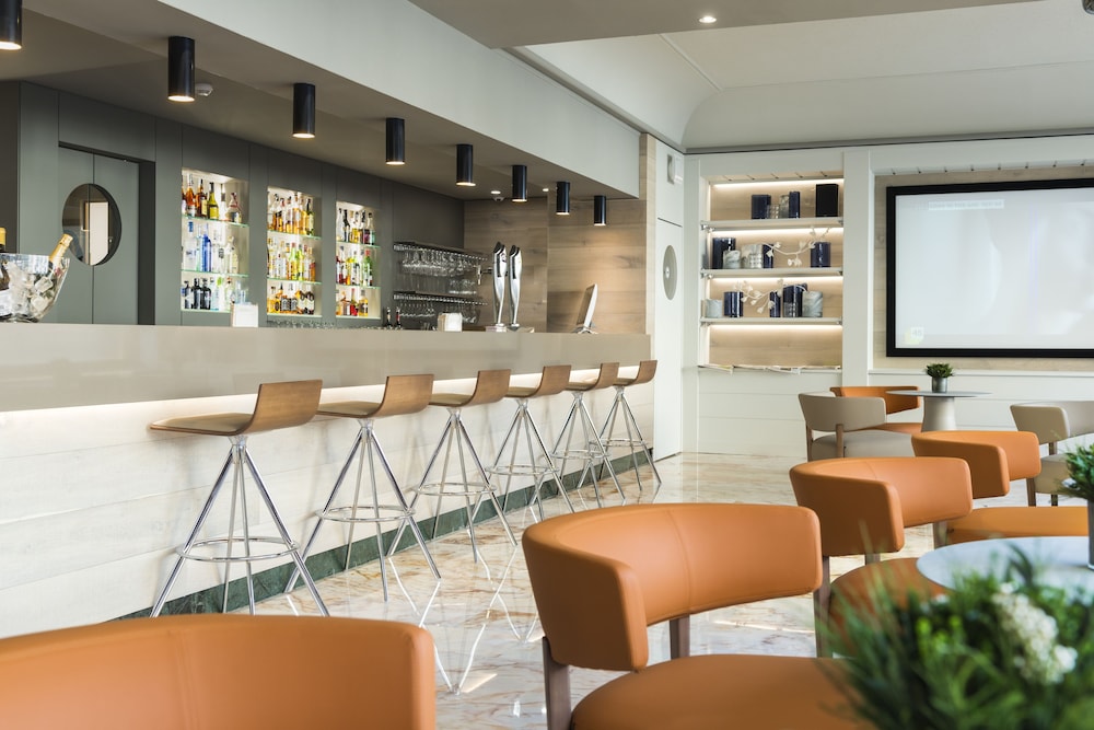 Sallés Hotel Pere IV — Restaurant & bars in Barcelona, Catalonia
