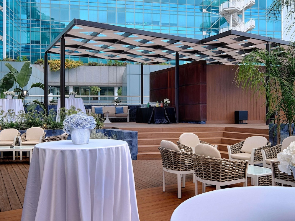 Sofitel Barcelona Skipper — Restaurant & bars in Barcelona, Catalonia