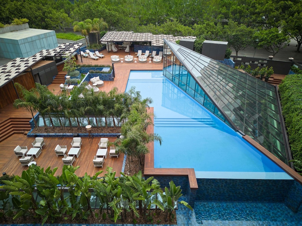 Sofitel Barcelona Skipper — Swimming pool in Barcelona, Catalonia