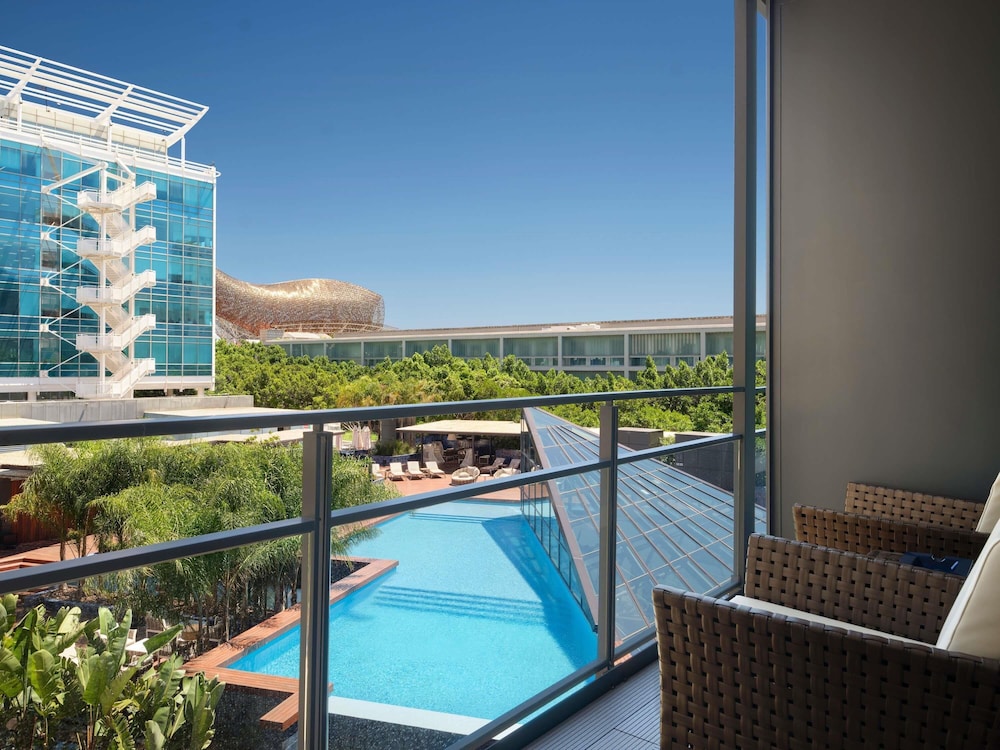 Sofitel Barcelona Skipper — Swimming pool in Barcelona, Catalonia