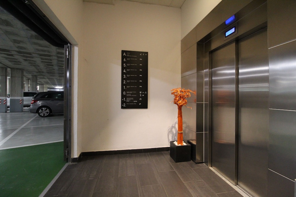 Sofitel Barcelona Skipper — Hotel building in Barcelona, Catalonia