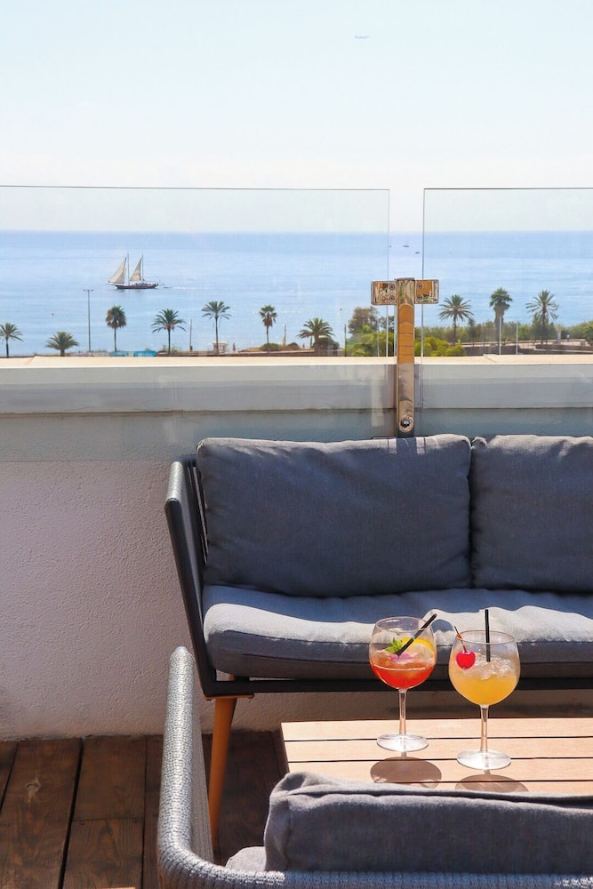 Eurohotel Diagonal Port — Restaurant & bars in Barcelona, Catalonia