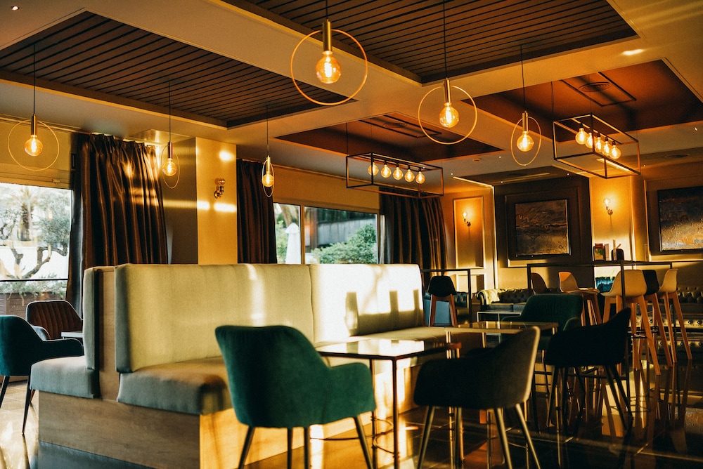 Eurohotel Diagonal Port — Restaurant & bars in Barcelona, Catalonia