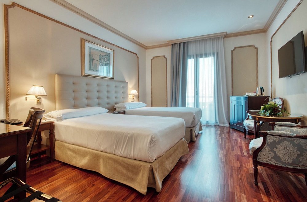 Hotel Roger de Lluria Barcelona - zdjęcie 4